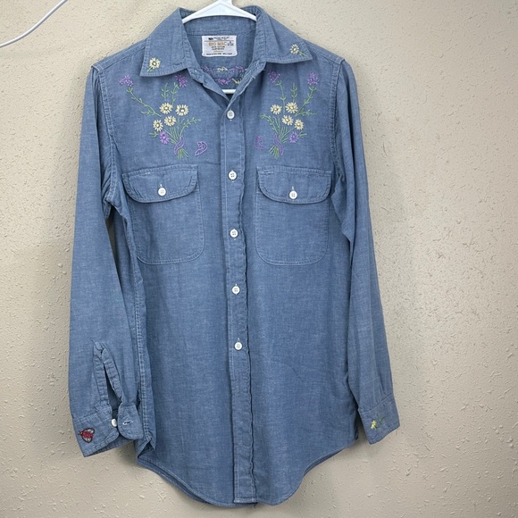 Big Mac Tops - Vtg 70s BIG MAC Chambray Work Shirt Hand EmbroideredFloral HippieBoho JCPenney S